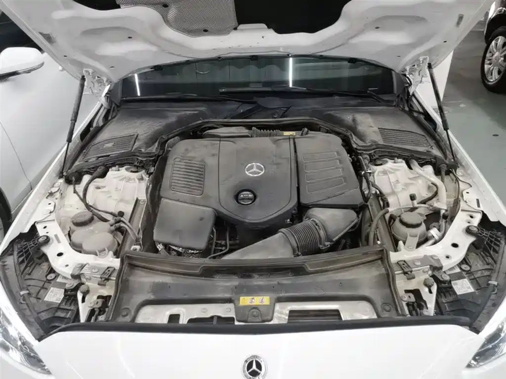 Mercedes-Benz C-Class 2024 — фото 20
