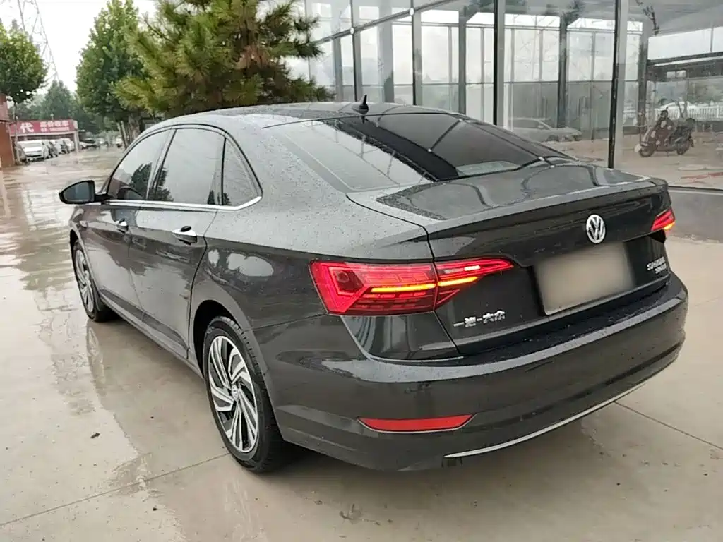 Volkswagen Sagitar 2021