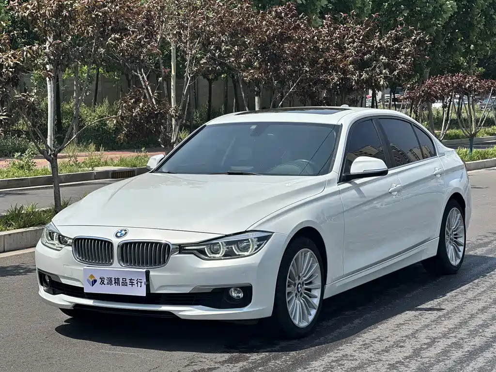 BMW 3 Series 2019 — фото 1