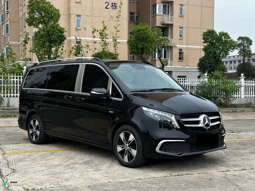 Mercedes-Benz V-Class 2023 — фото 3