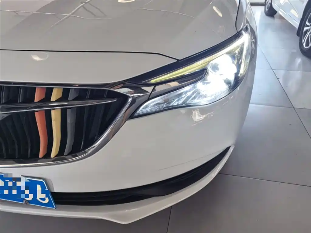 Buick Excelle 2019 — фото 24