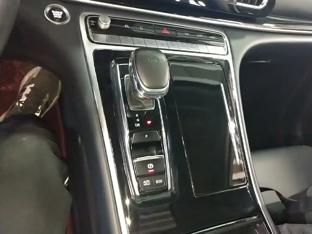GAC Motor Trumpchi M8 2022 — фото 10
