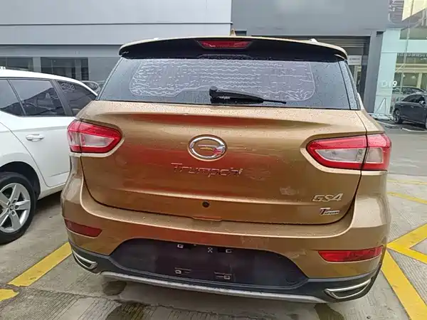GAC Trumpchi GS4 2015