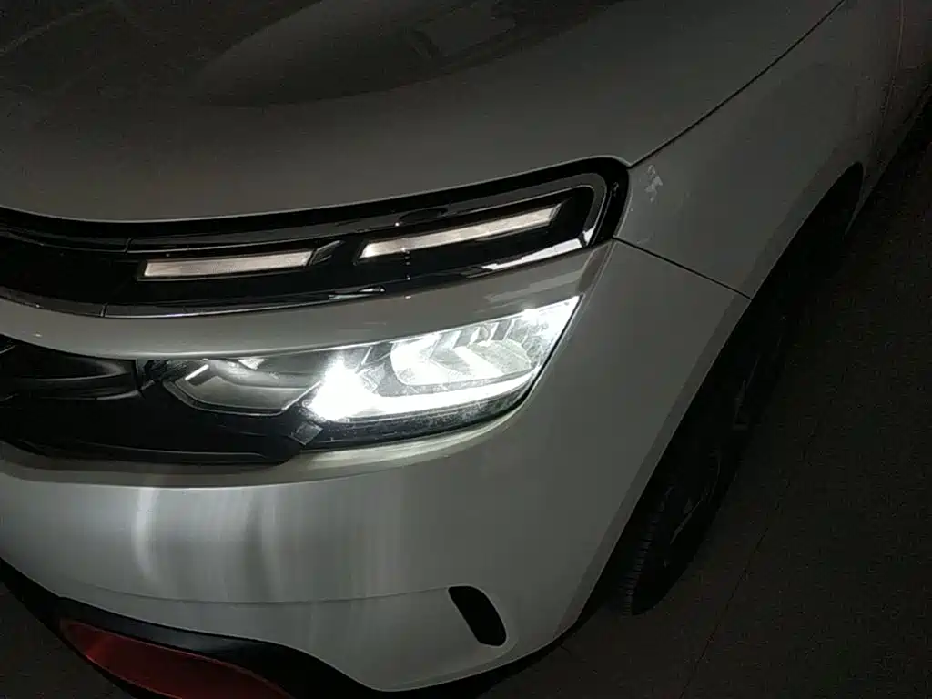 Citroen C5 AIRCROSS 2018 — фото 24