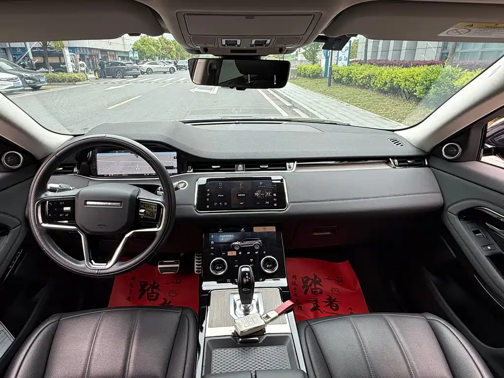 Land Rover Evoque 2022 — фото 10