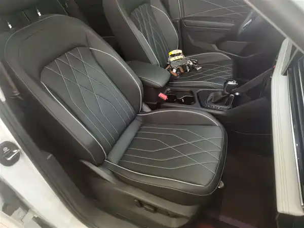 Volkswagen Tiguan L 2025