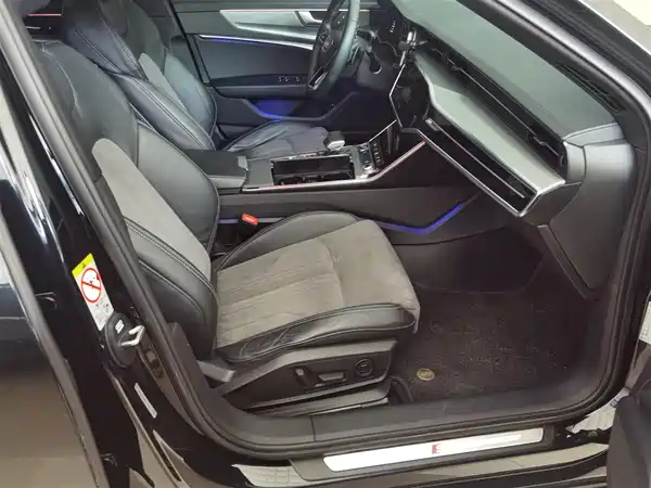 Audi A6L 2021