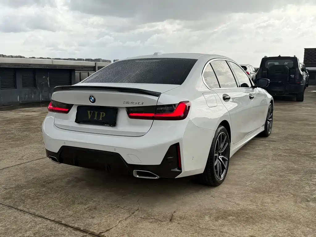 BMW 3 Series 2023 — фото 15