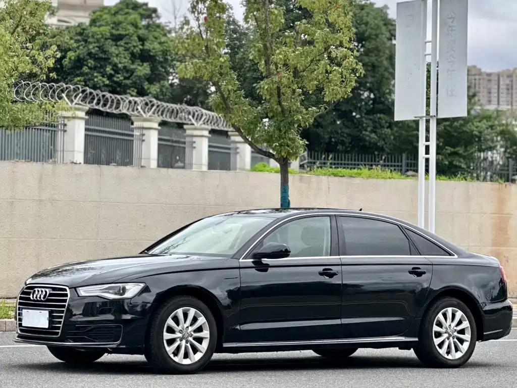 Audi A6L 2017 — фото 1