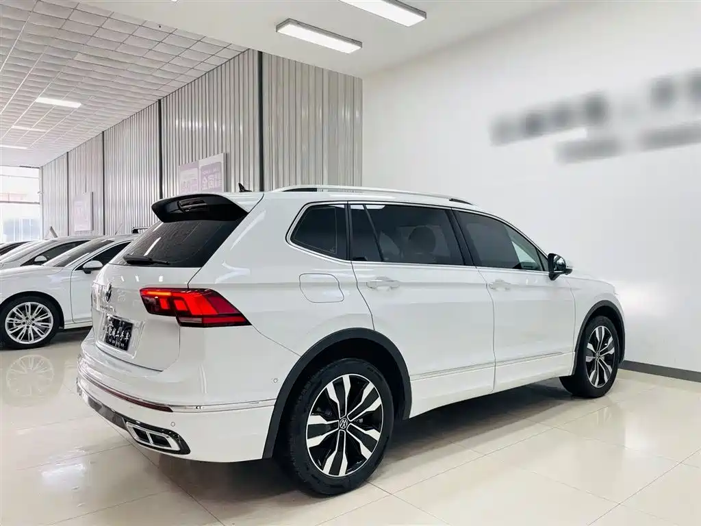 Volkswagen Tiguan L 2025 — фото 13