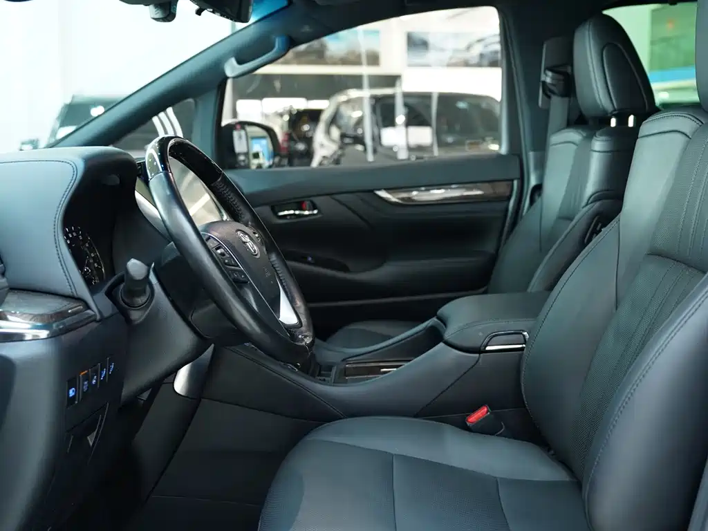 Toyota Vellfire 2020 — фото 4