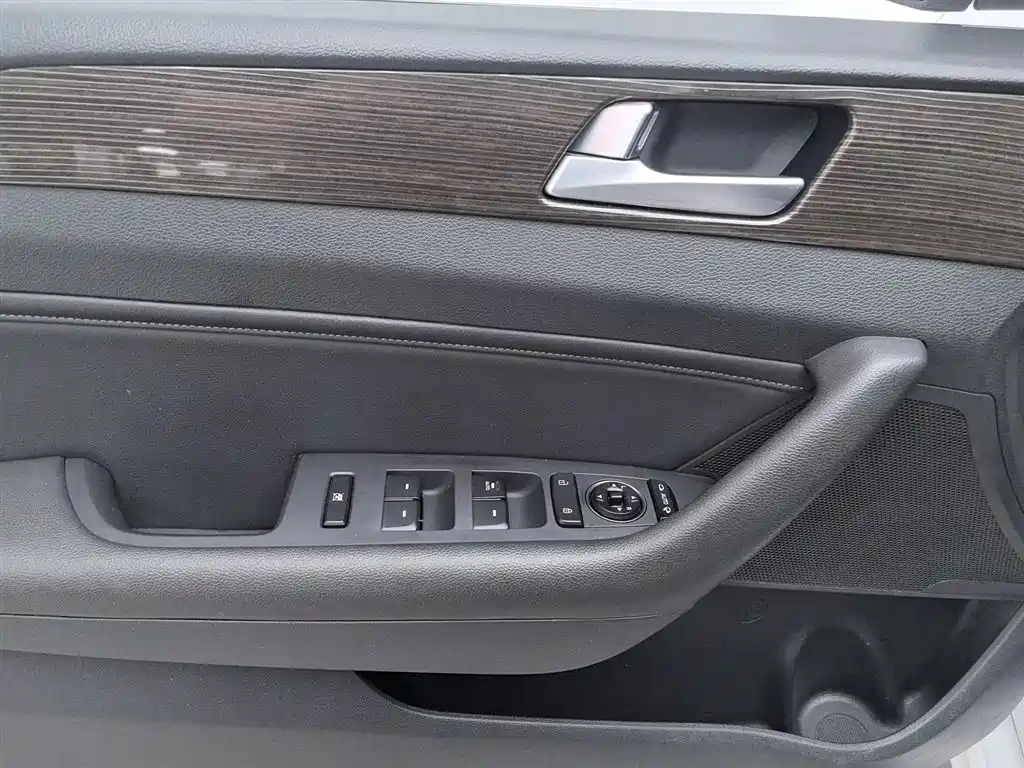Hyundai Sonata 2017 — фото 9