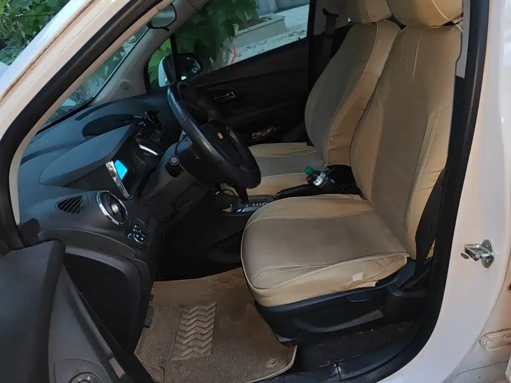 Chevrolet Trax 2015 — фото 11