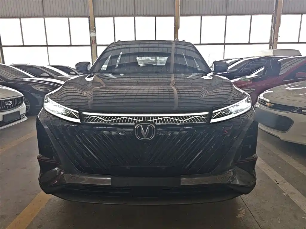 Changan CS75 PLUS 2022 — фото 3