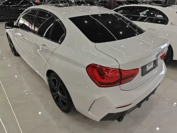 BMW 1 Series 2022