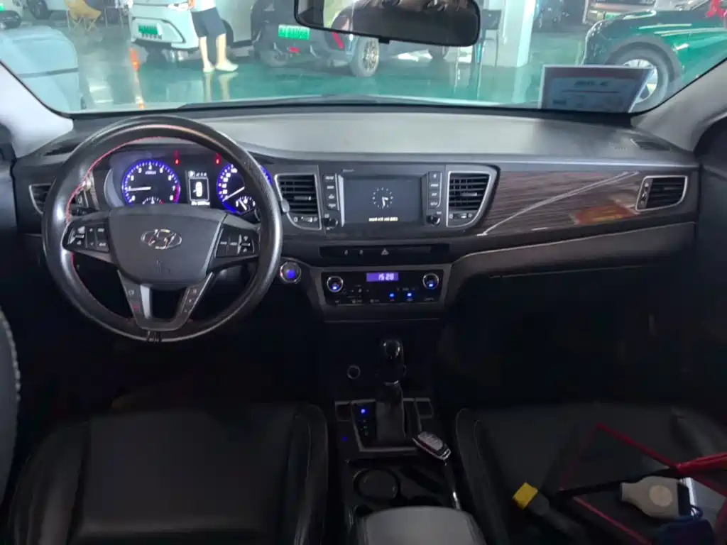 Hyundai Mistra 2016 — фото 10