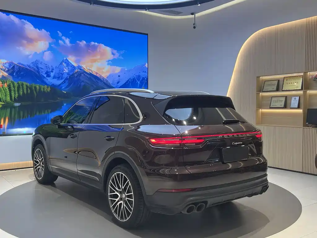 Porsche Cayenne 2018 — фото 7