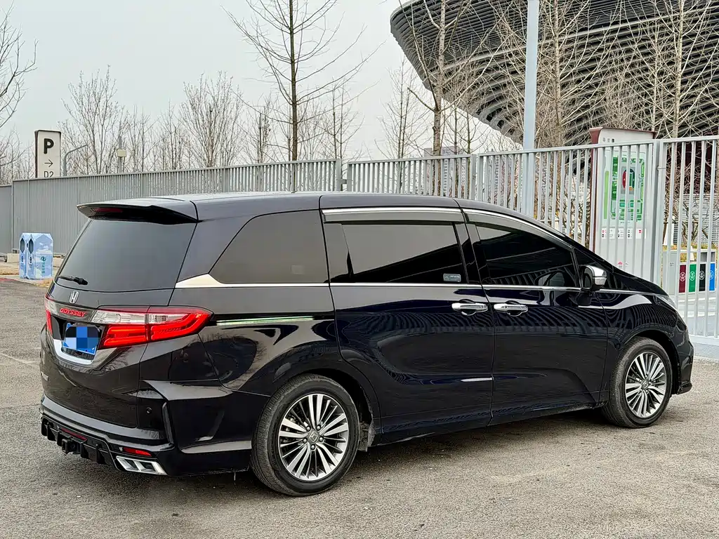 Honda Odyssey 2019 — фото 6