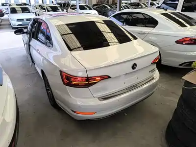 Volkswagen Sagitar 2020