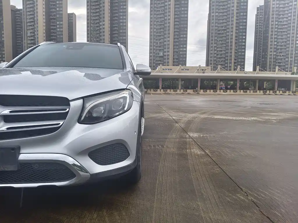 Mercedes-Benz GLC 2016 — фото 18