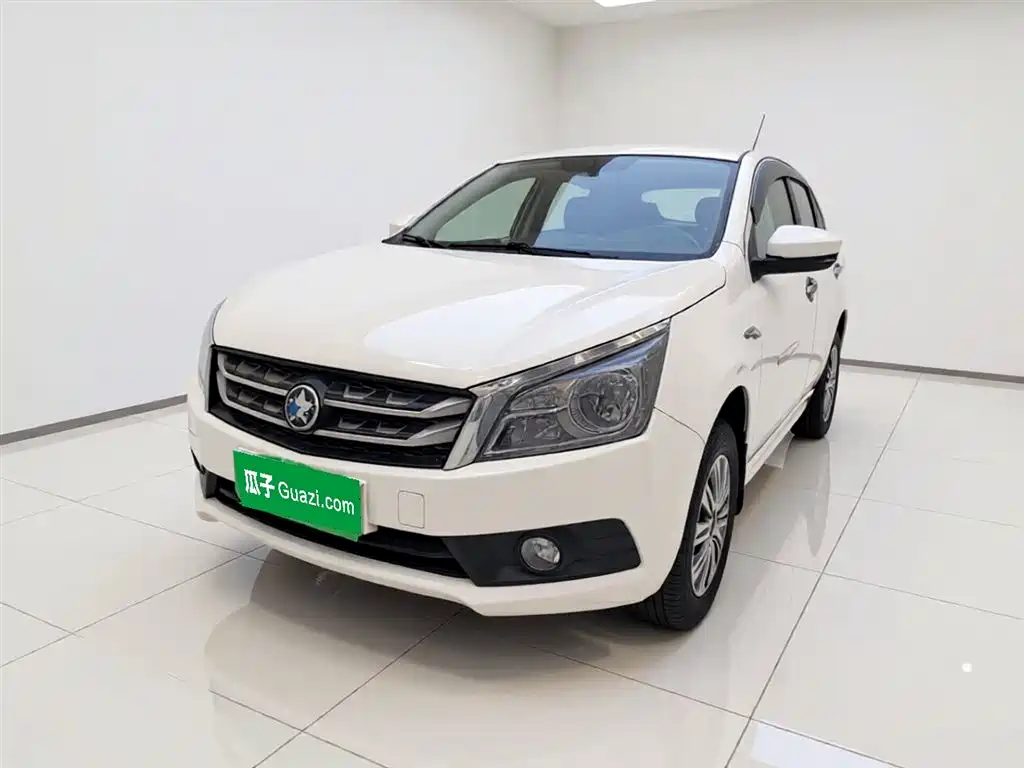 Venucia T70 2017