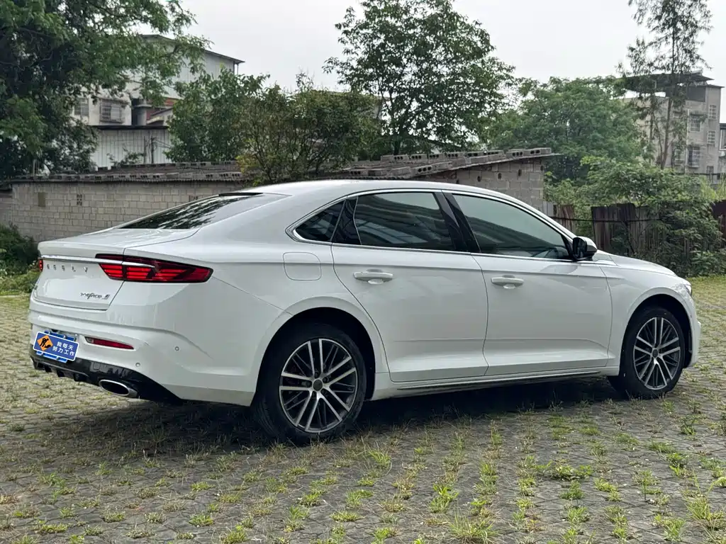 Geely Xingrui 2022 — фото 4