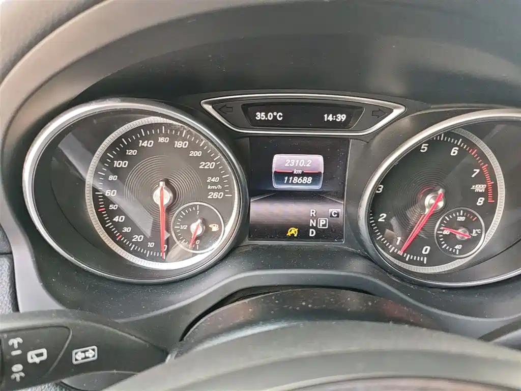 Mercedes-Benz GLA 2017 — фото 12