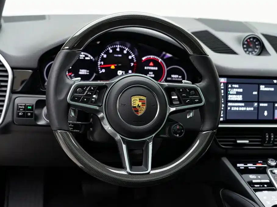 Porsche Cayenne 2019 — фото 13