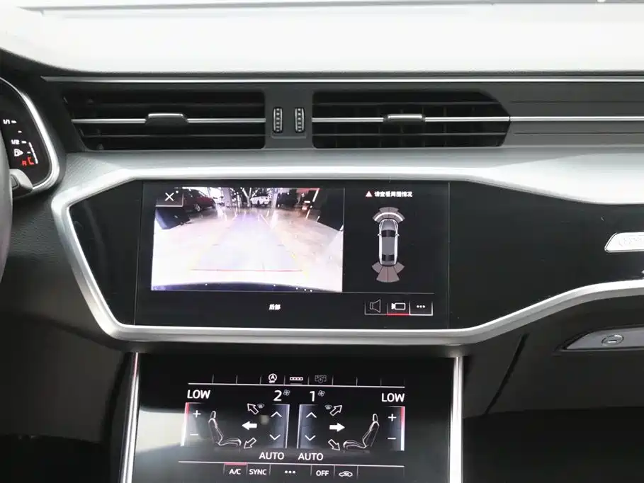 Audi A7L 2024 — фото 19
