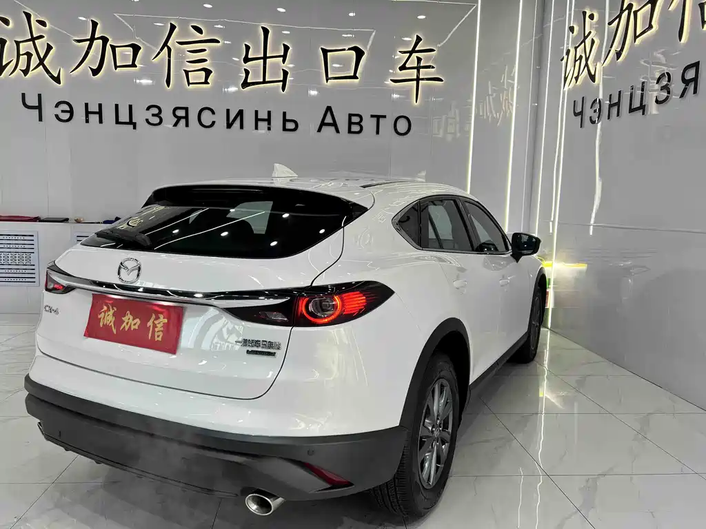 Mazda CX-4 2023