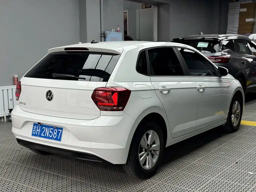 Volkswagen Polo 2023 — фото 19