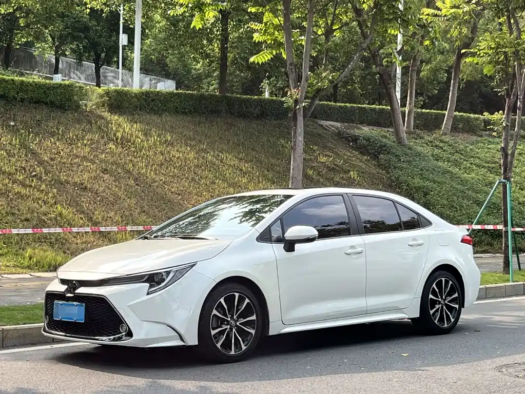Toyota Levin 2020 — фото 1