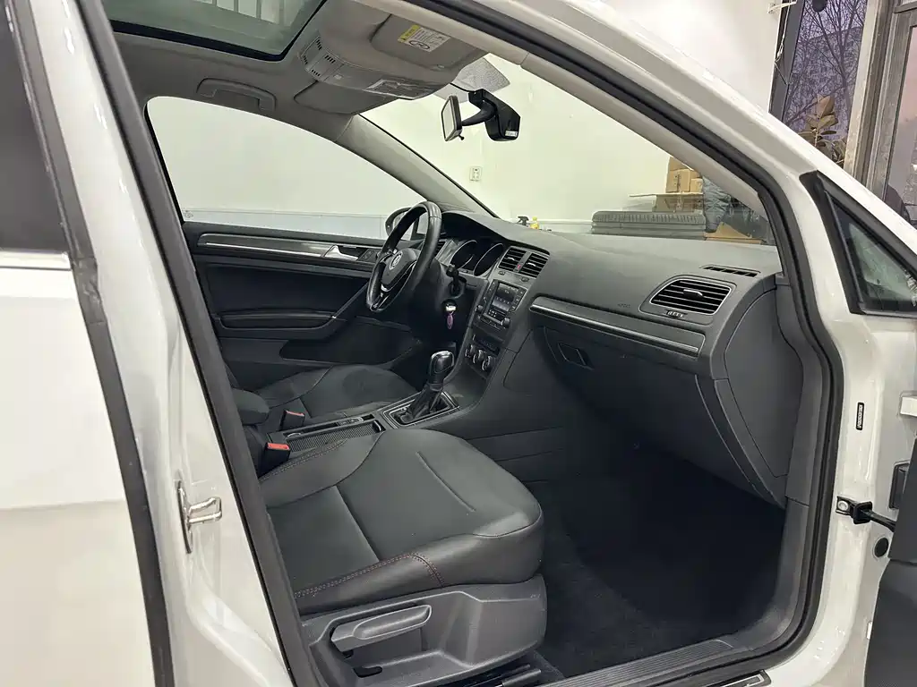 Volkswagen Golf 2016