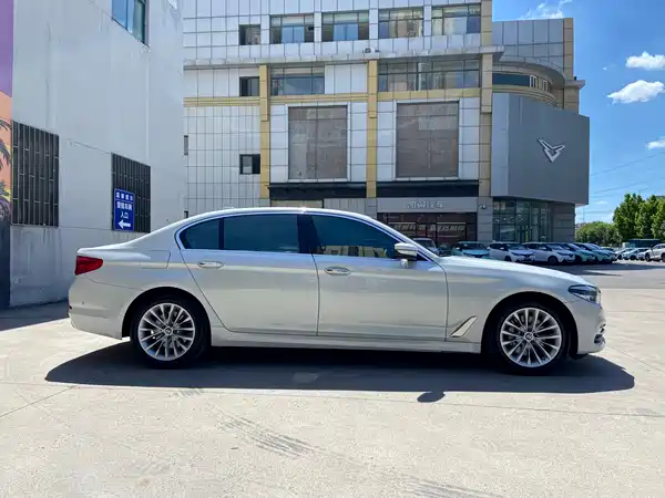 BMW 5 Series 2020
