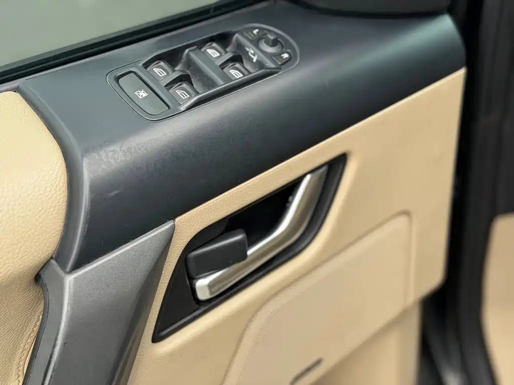 Land Rover Freelander 2 2010 — фото 15
