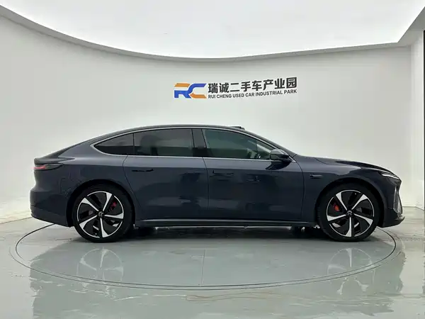 NIO ET7 2022