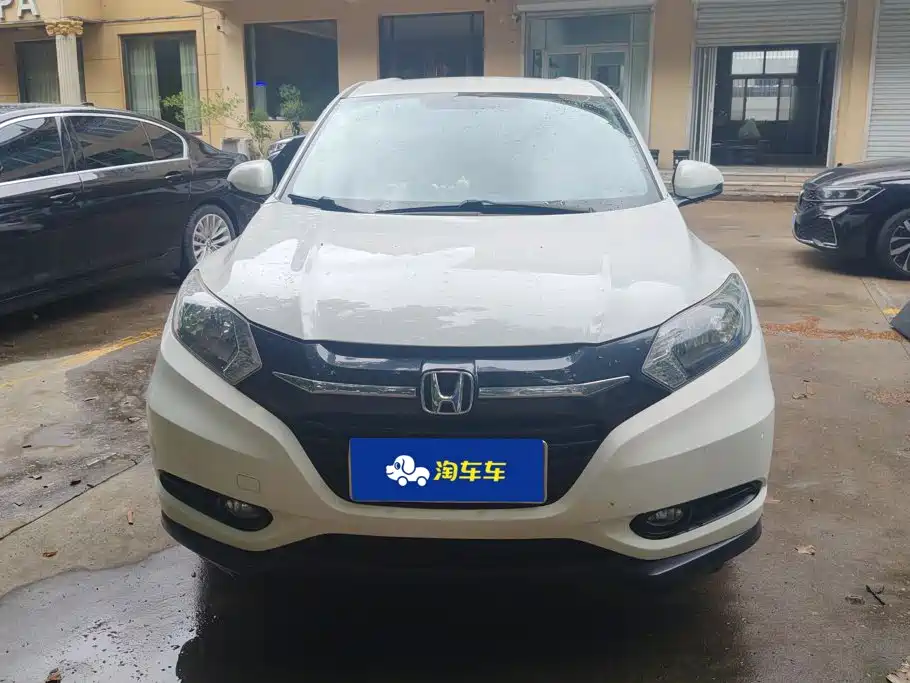 Honda Vezel 2016