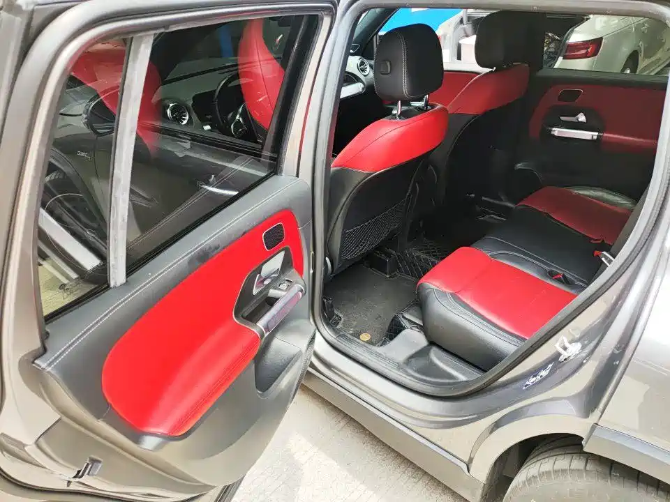 Mercedes-Benz GLB AMG 2023 — фото 6