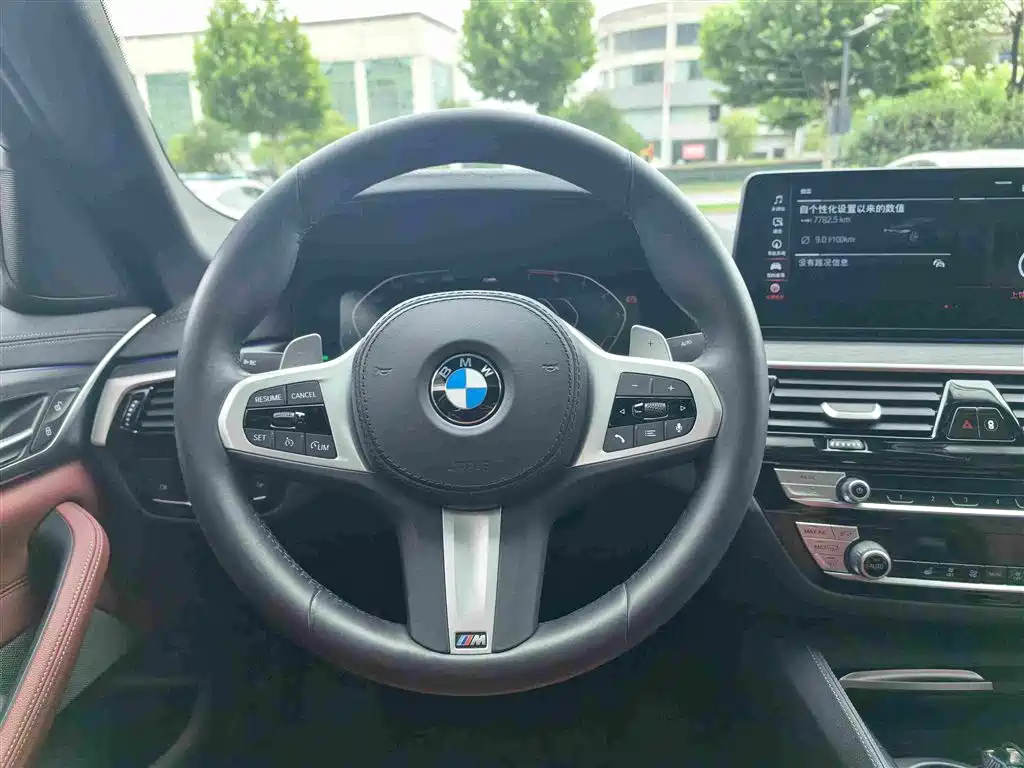 BMW 5 Series 2021 — фото 13