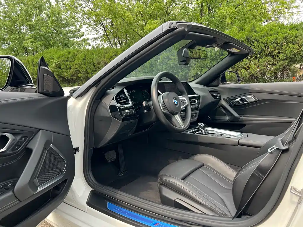 BMW Z4 2021 — фото 14