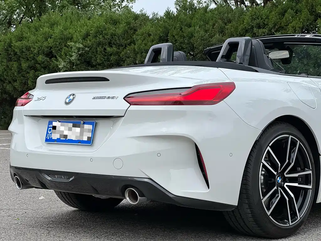 BMW Z4 2021 — фото 10
