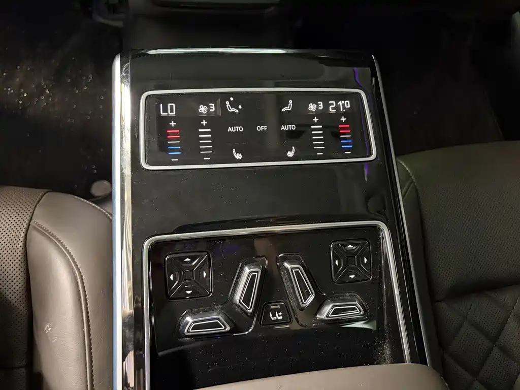 Audi A8 2022