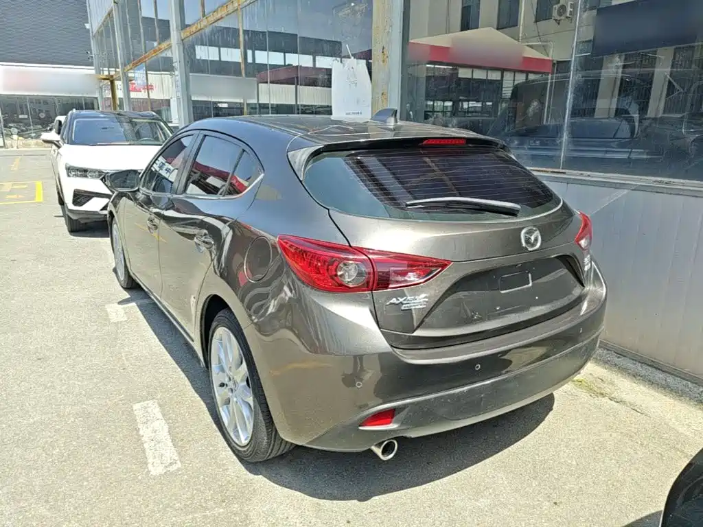 Mazda 3 Axela 2015 — фото 5