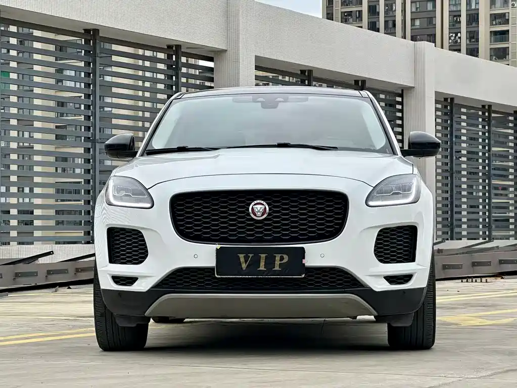 Jaguar E-PACE 2019 — фото 2