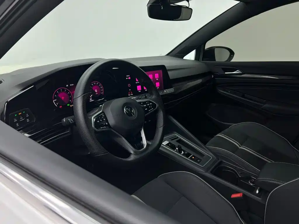 Volkswagen Golf 2022