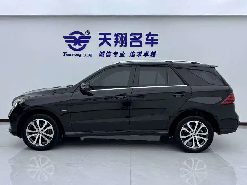 Mercedes-Benz GLE 2019 — фото 7