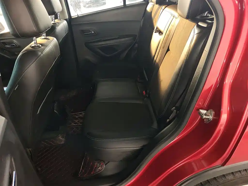 Chevrolet Trax 2015 — фото 13