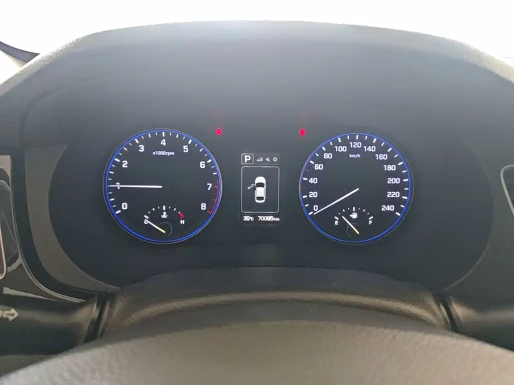 Hyundai Mistra 2016 — фото 12