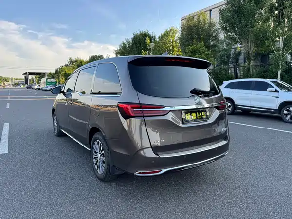 Buick GL8 2023