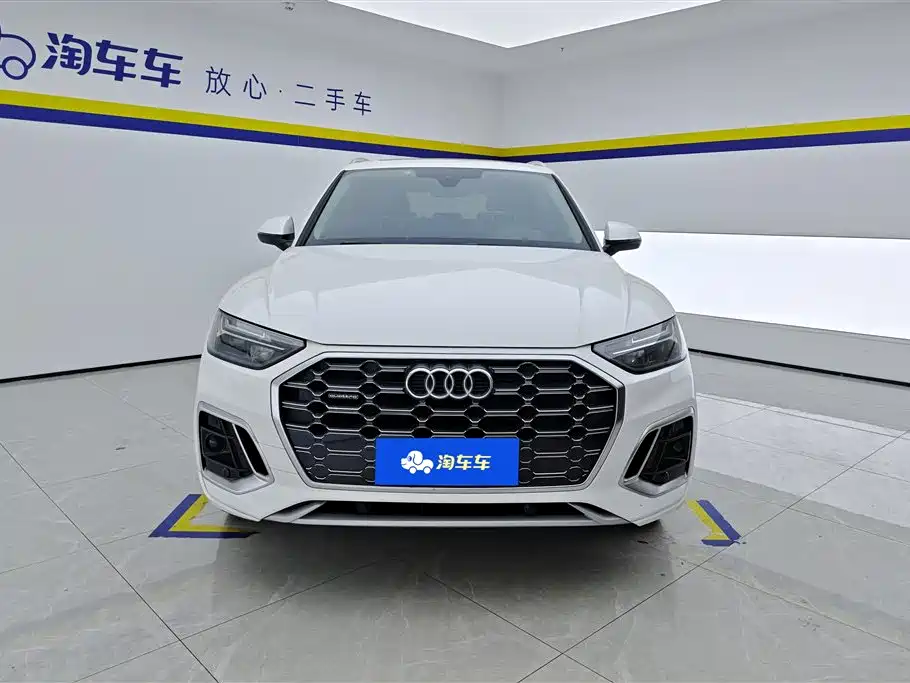 Audi Q5L 2021 — фото 2